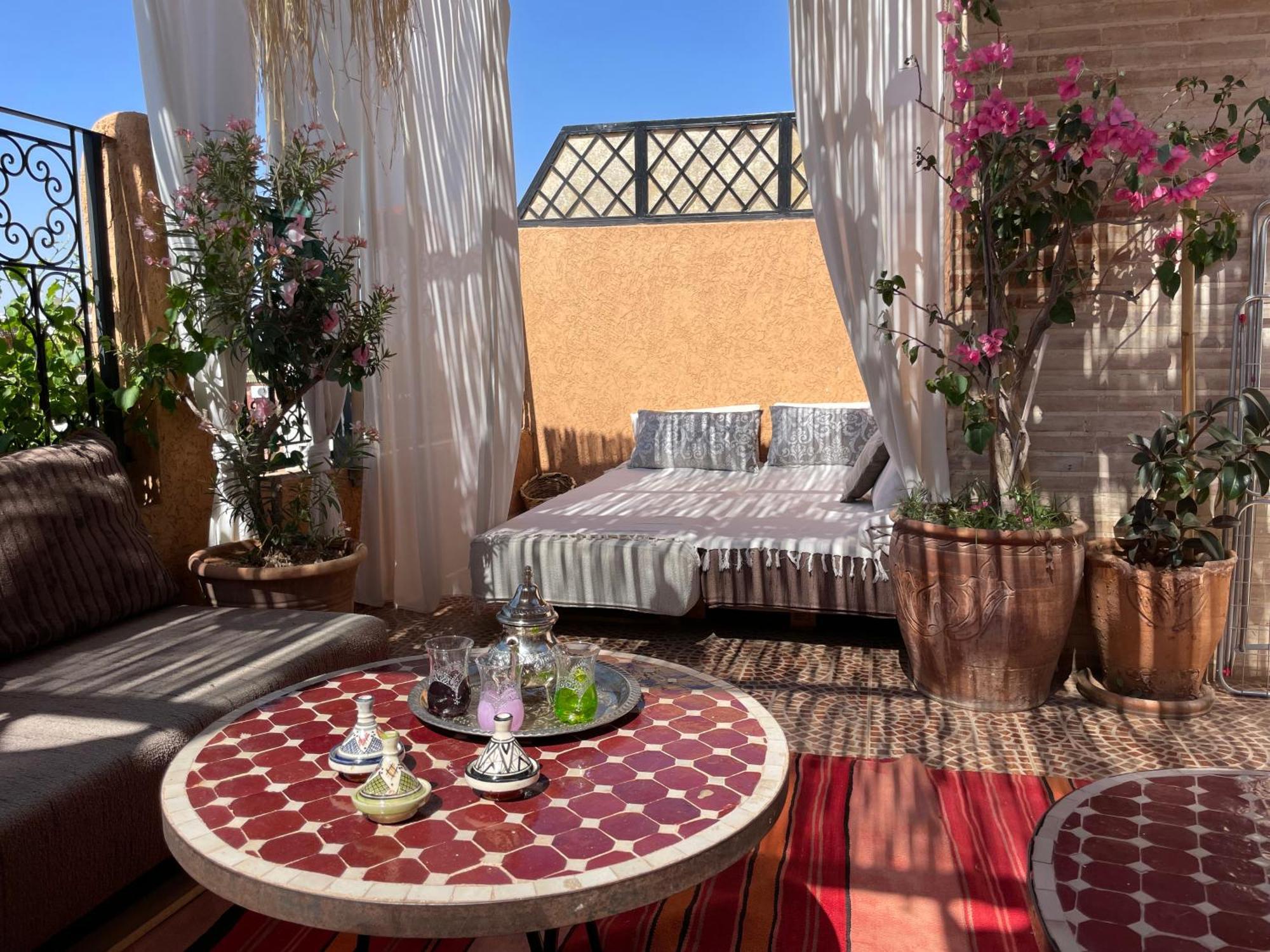 Riad Palmier Fleuri Marrakesh Exterior photo