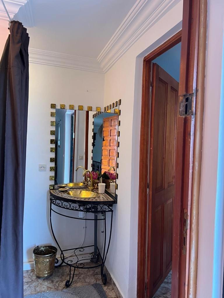 Riad Palmier Fleuri Marrakesh Exterior photo