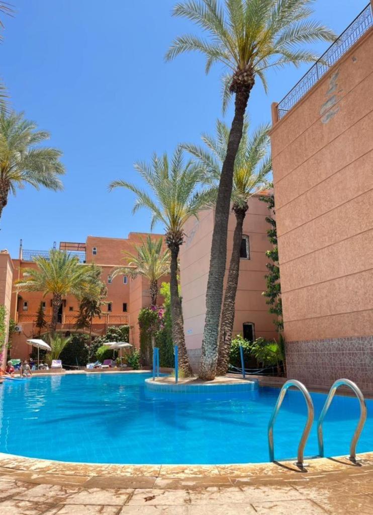 Riad Palmier Fleuri Marrakesh Exterior photo
